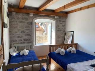 Апартаменты Villa Perast Apartments Пераст Семейный номер с видом на море-10
